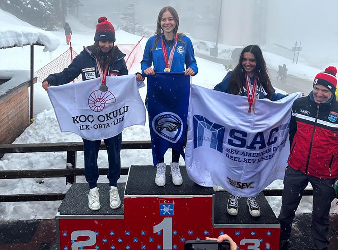 Aysel Damla ÖRS’ten Okullararası Kayak İl Şampiyonluğu-3